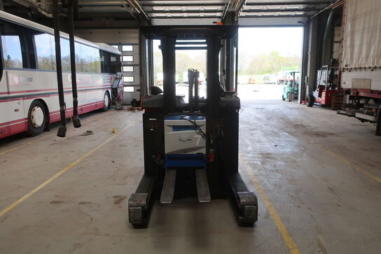 Reachtruck TOYOTA RRE 140B