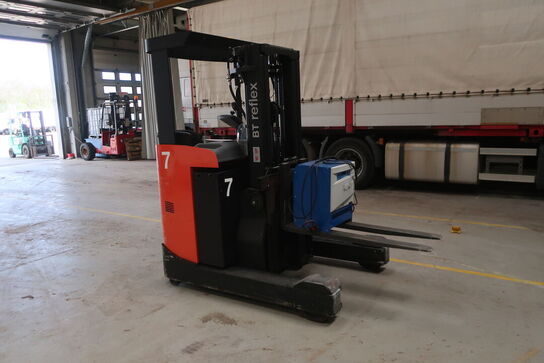 Reachtruck TOYOTA RRE 140B