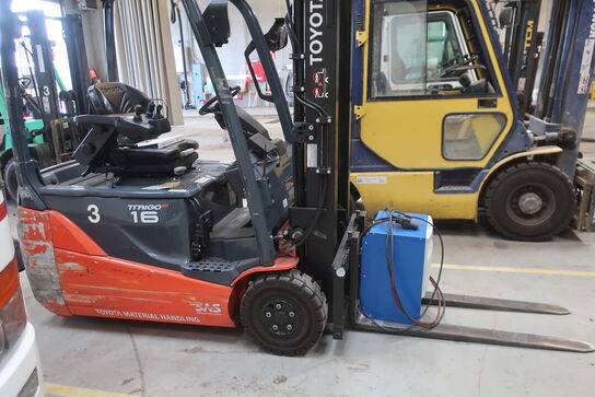 Gaffeltruck TOYOTA Traigo 48 / 16 8FBE16T