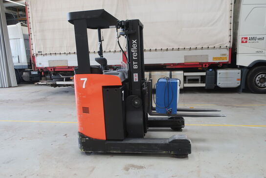 Reachtruck TOYOTA RRE 140B