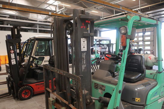 Gaffeltruck MITSUBISHI GRENDIA 25