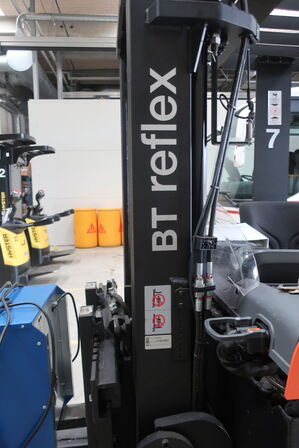 Reachtruck TOYOTA RRE 140B