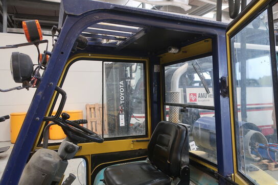 Gaffeltruck KOMATSU FH25HT