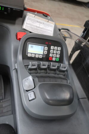 Reachtruck TOYOTA RRE 140B