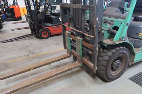 Gaffeltruck MITSUBISHI GRENDIA 25