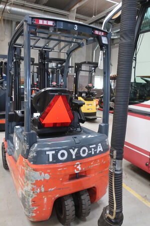 Gaffeltruck TOYOTA Traigo 48 / 16 8FBE16T