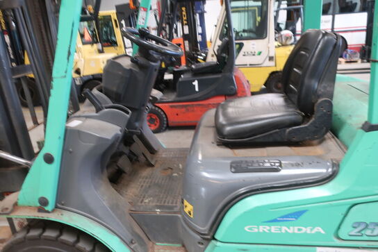 Gaffeltruck MITSUBISHI GRENDIA 25