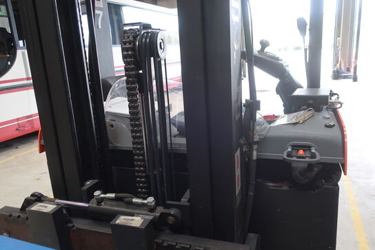 Reachtruck TOYOTA RRE 140B