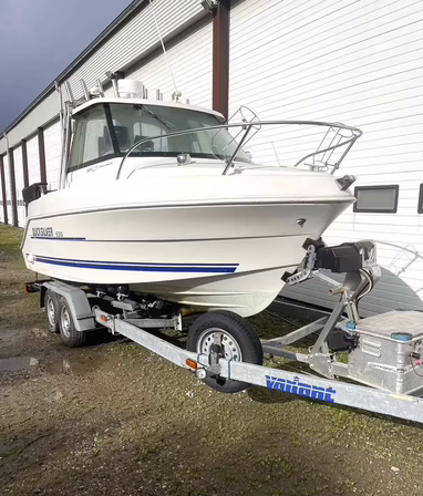 18' Quicksilver 530 Pilothouse m. Suzuki 70 hk & Variant boggietrailer – Komplet sæt