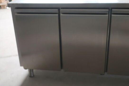 Kølebord TECHNODOM - 3 skabe