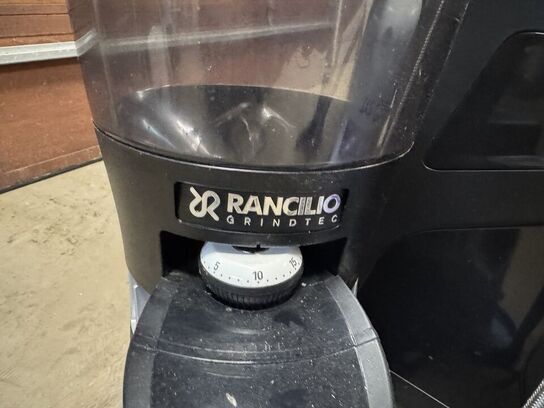 Espressomaskine RANCILLIO Classe 5 samt kaffekværn