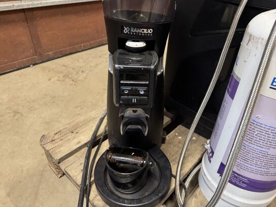 Espressomaskine RANCILLIO Classe 5 samt kaffekværn