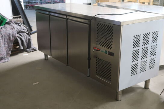 Kølebord TECHNODOM - 3 skabe