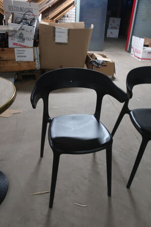 Cafébord m. 3 stk. PAPTYA LUNA cafestole i plast