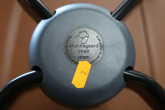 Spisebordsstol HOWE "Munkegaard-stol" (Udstillingsmodel)