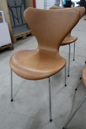 4 stk. Spisebordsstole FRITZ HANSEN "7'eren"