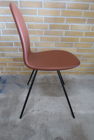 Spisebordsstol HOWE "Tongue Chair" (Udstillingsmodel)