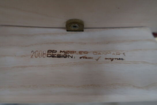 Armstol FRITZ HANSEN PP56 "Kinastol" Bøg (Udstillingsmodel)