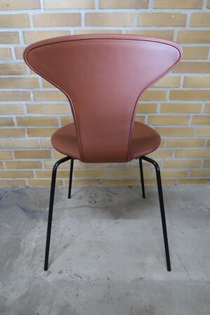 Spisebordsstol HOWE "Munkegaard-stol" (Udstillingsmodel)