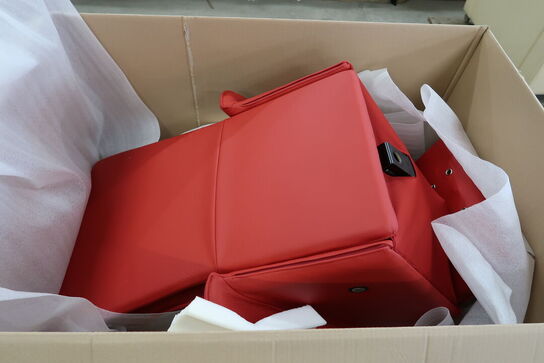 Lænestol BERG FURNITURE "Ato" Electric Soft Red (Læs beskrivelse)