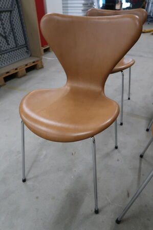 4 stk. Spisebordsstole FRITZ HANSEN "7'eren"