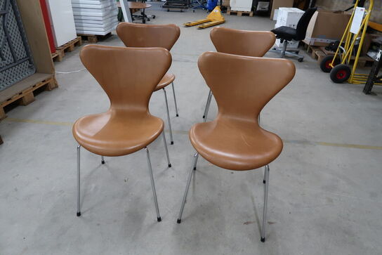 4 stk. Spisebordsstole FRITZ HANSEN "7'eren"