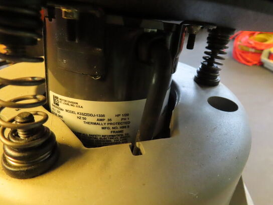 2 stk. vibrations afgrater, EMERSON K33ZZDDJ-1335