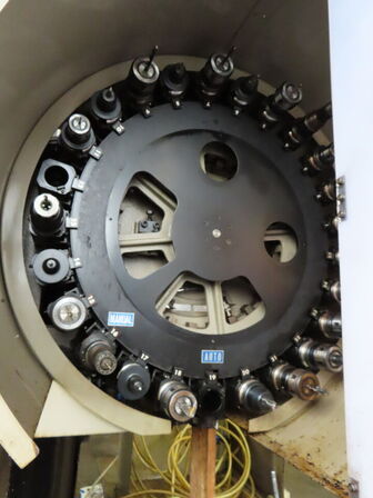 Vertikal metalfræser, ENSHU VMC 430 med skab og tilbehør