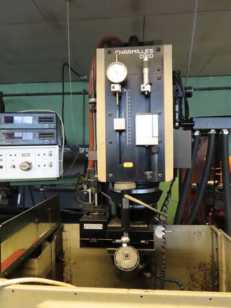 EDM maskine, CHARMILLES D20 RAM-type sinker 
