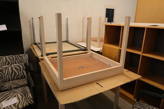 Reol, skab, 2 stk. borde HANS J. WEGNER samt 2 stk. borde m.m.