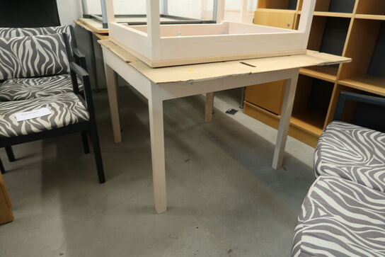 Reol, skab, 2 stk. borde HANS J. WEGNER samt 2 stk. borde m.m.