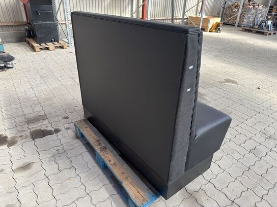 Sofa element lige. Måler 135cm i længden og 112cm i højden