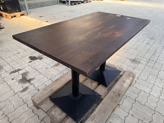 Spisebord med bordplade i massiv eg. L120cm x B70cm