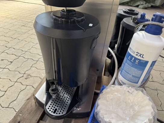 Kaffemaskine BKI Queen inkl. kalkfilter m.v.