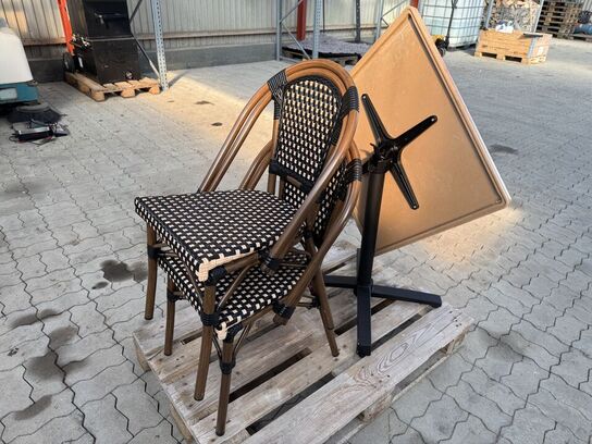Udendørs cafébord med sort flip understel inkl. 2 fletstole