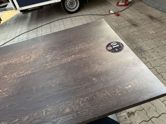 Spisebord med bordplade i massiv eg. L120cm x B70cm