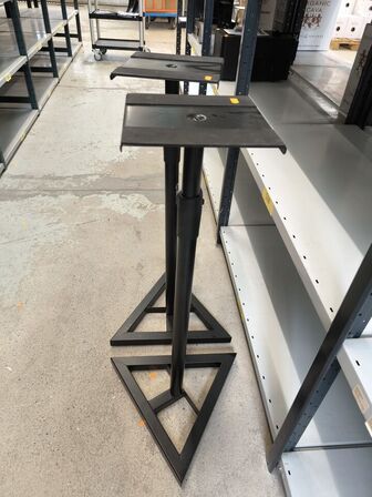 2 stk. ADAM HALL speaker stands