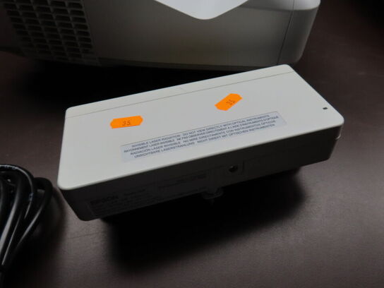 Projektor, EPSON EB-695WI m. fjernbetjening og Touch Unit