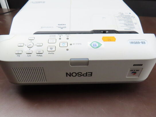 Projektor, EPSON EB-695WI m. fjernbetjening og Touch Unit