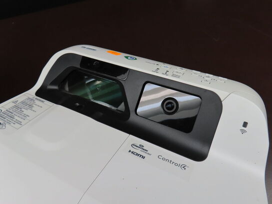 Projektor, EPSON EB-695WI m. fjernbetjening og Touch Unit