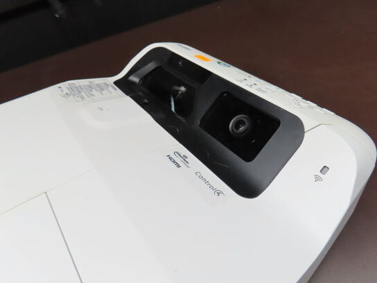 Projektor, EPSON EB-695WI m. fjernbetjening og Touch Unit