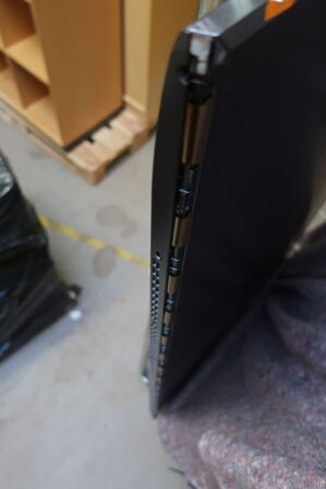 65" LED-skærm, SAMSUNG QM65H