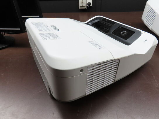 Projektor, EPSON EB-695WI m. Touch Unit