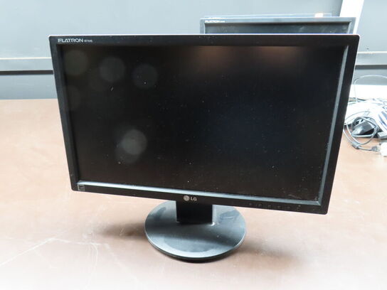 7 stk. monitor med tynd klient, NComputing L300