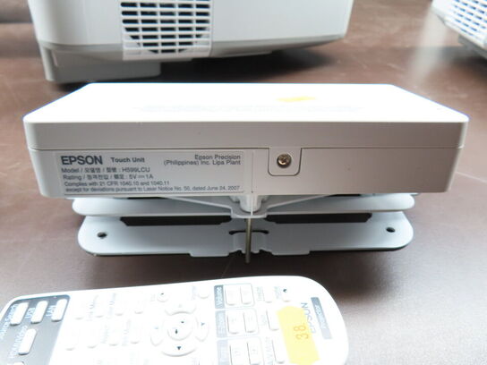 Projektor, EPSON EB-695WI m. fjernbetjening og Touch Unit