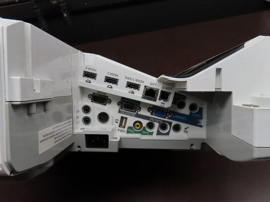 Projektor, EPSON EB-695WI m. fjernbetjening og Touch Unit