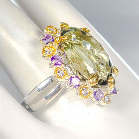 Eksklusivt håndfremstillet unika ring af guld og hvidguldbelagt sterlingsølv