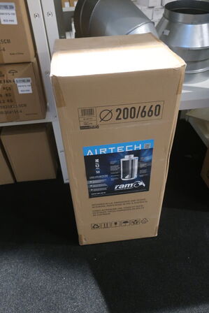 Vintilator, pære, rør m.m.