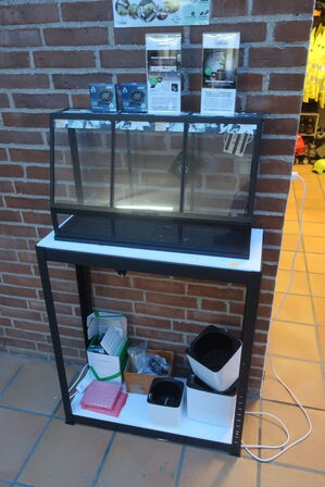 Drivhus, dyrkningstelt, spande m.m.