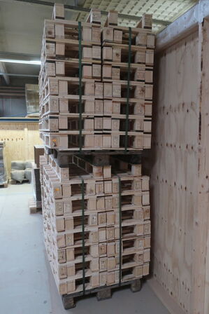 2 paller med 1/4 paller